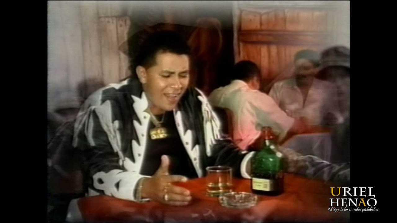 LA HISTORIA DE UN GUERRILLERO Y UN PARACO-URIEL HENAO