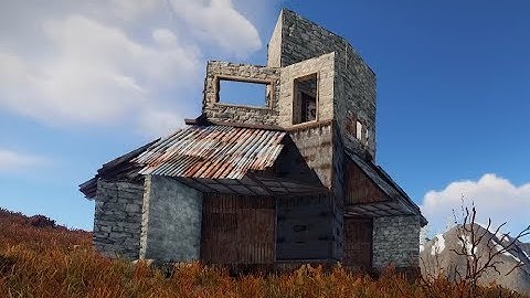 2 Roleplayers found M249 in decayed base!?