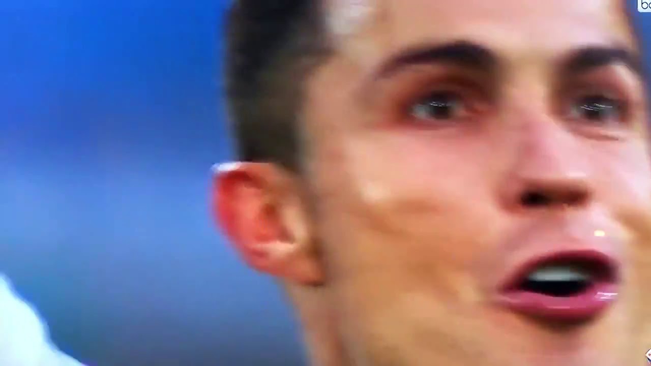 Cristiano Ronaldo singing Juventus anthem after winning Seria A 4/20/2019