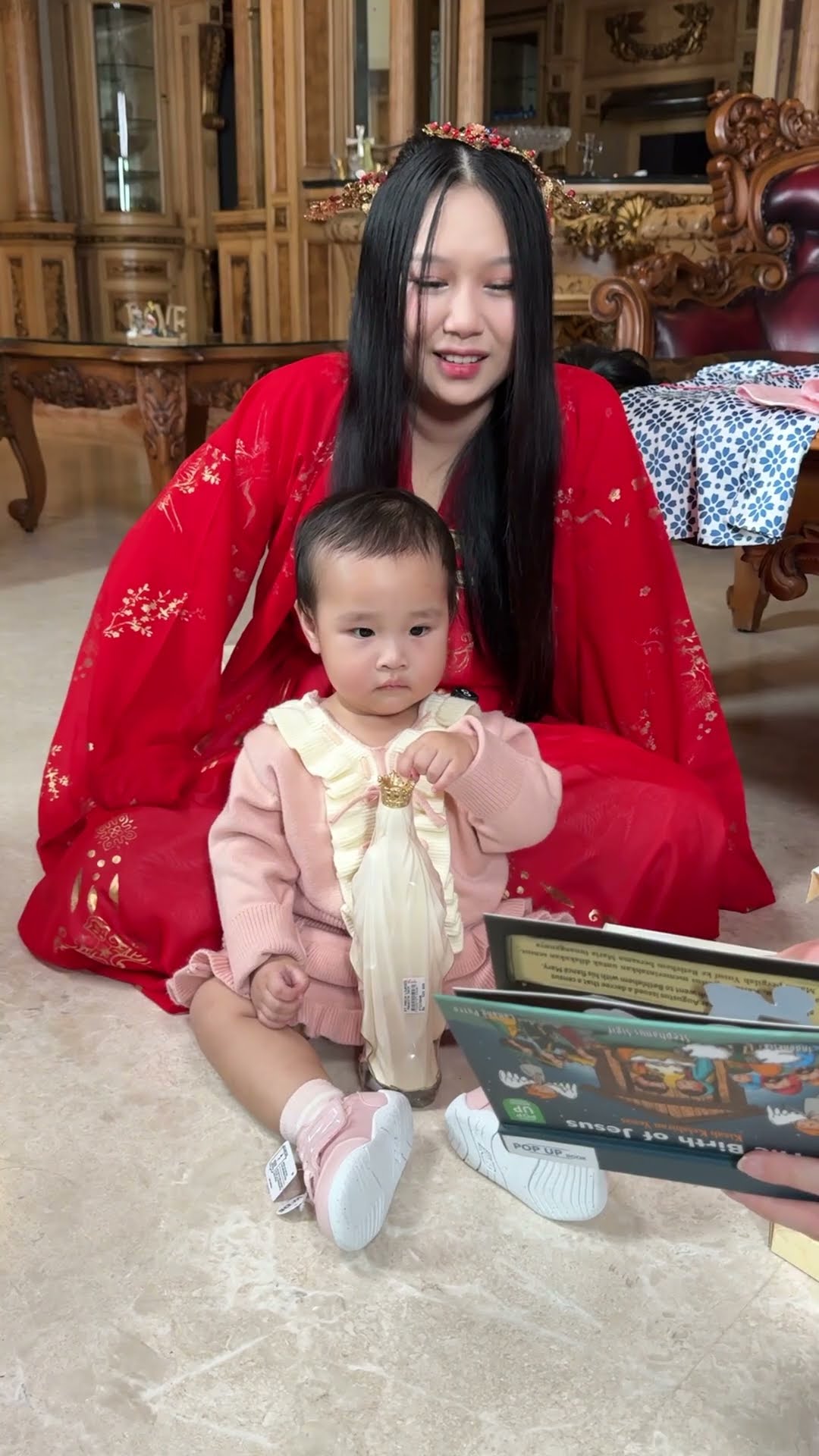 Hadiah Sophia dari Oma dan Opa