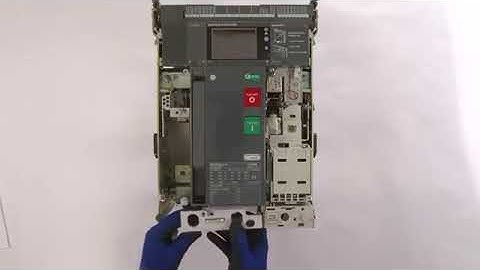 SACE Emax 2   Padlock in racked in test racked out position for E2 2…E6 2 搖進出掛鎖