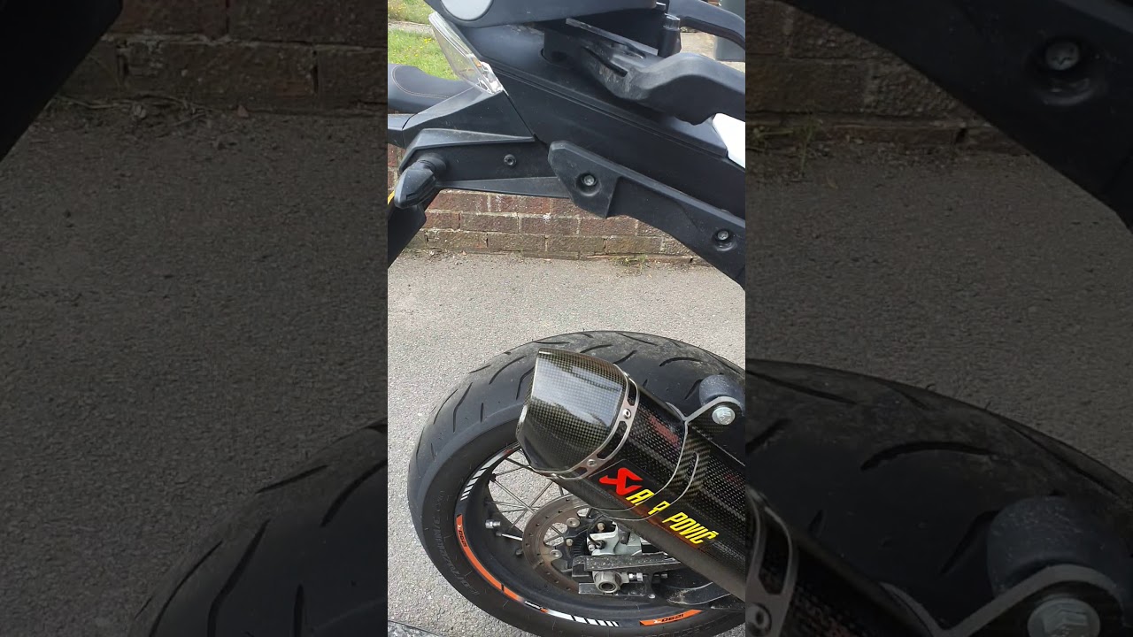 Ktm super adventure, akrapovic, baffle out, carbon fibre gsxr1000 pipe fitted
