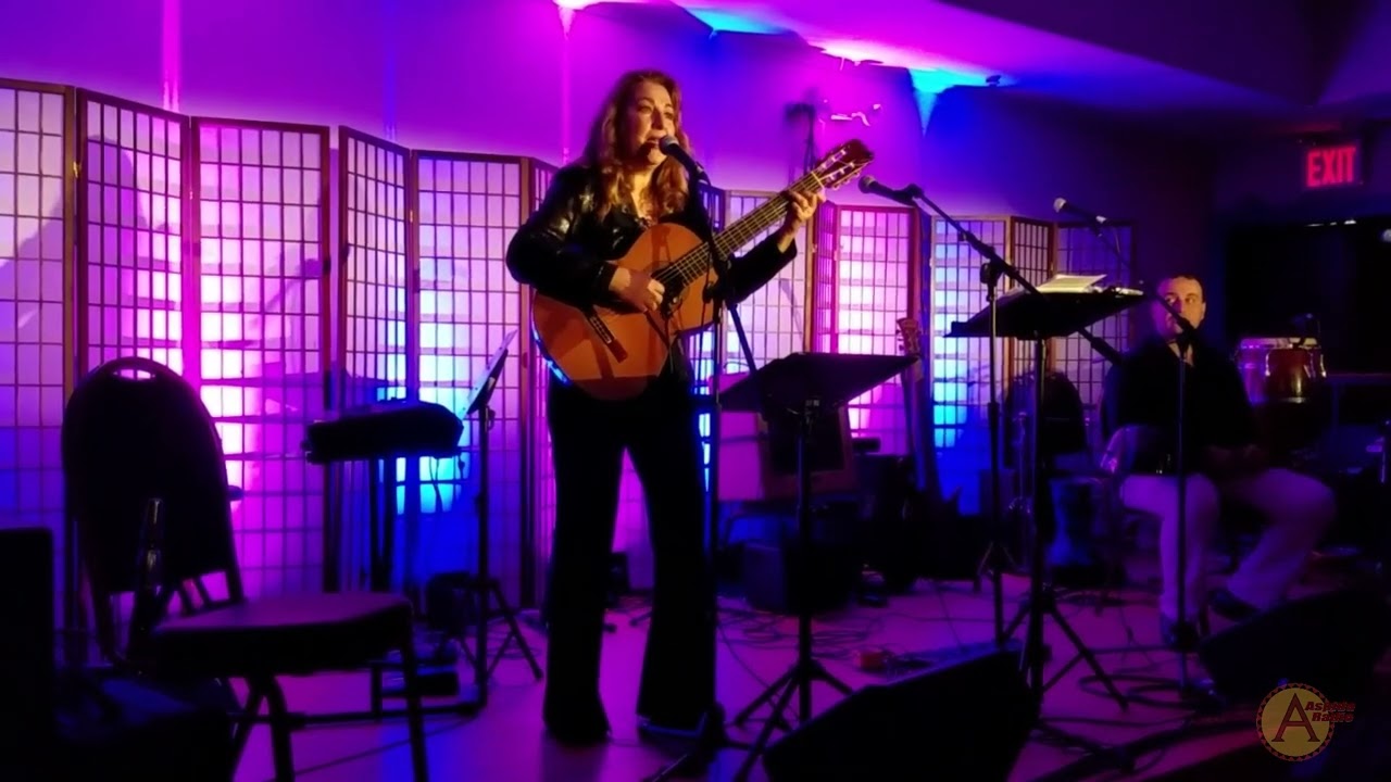 40 Years Music & Friendship with Anna Paidoussi, Julie Ziavras & Grigoris Maninakis 10/01/2017