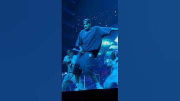 Chris Brown is too smooth with it⚡️ #chrisbrown #rnb #dance #pop #singer #popmusic
