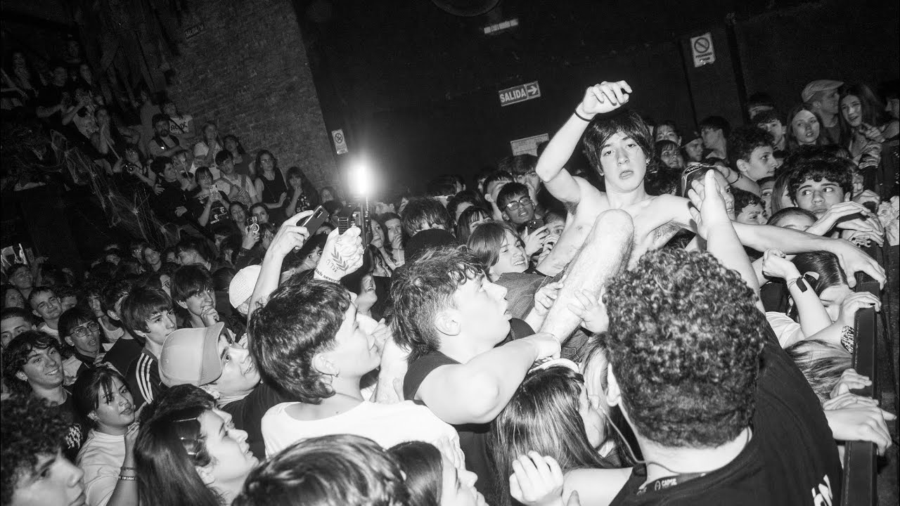 GASPIDIEYOUNG EN UNICLUB