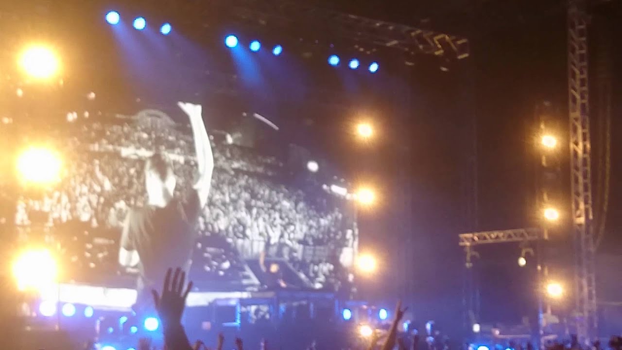 martin-garrix-nye-2015-in-dubai-youtube