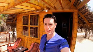 Wooden Beach Hut in Trincomalee, Sri Lanka 🇱🇰