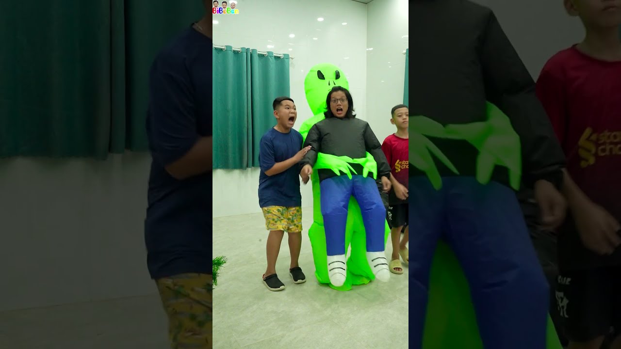 Funny Video OMG What Is Going On Comedy Shorts