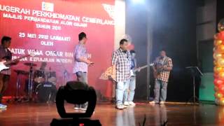 KRIS'S BAND 1ST PERFORMENCE IN MPAG'S APC NIGHT!!!