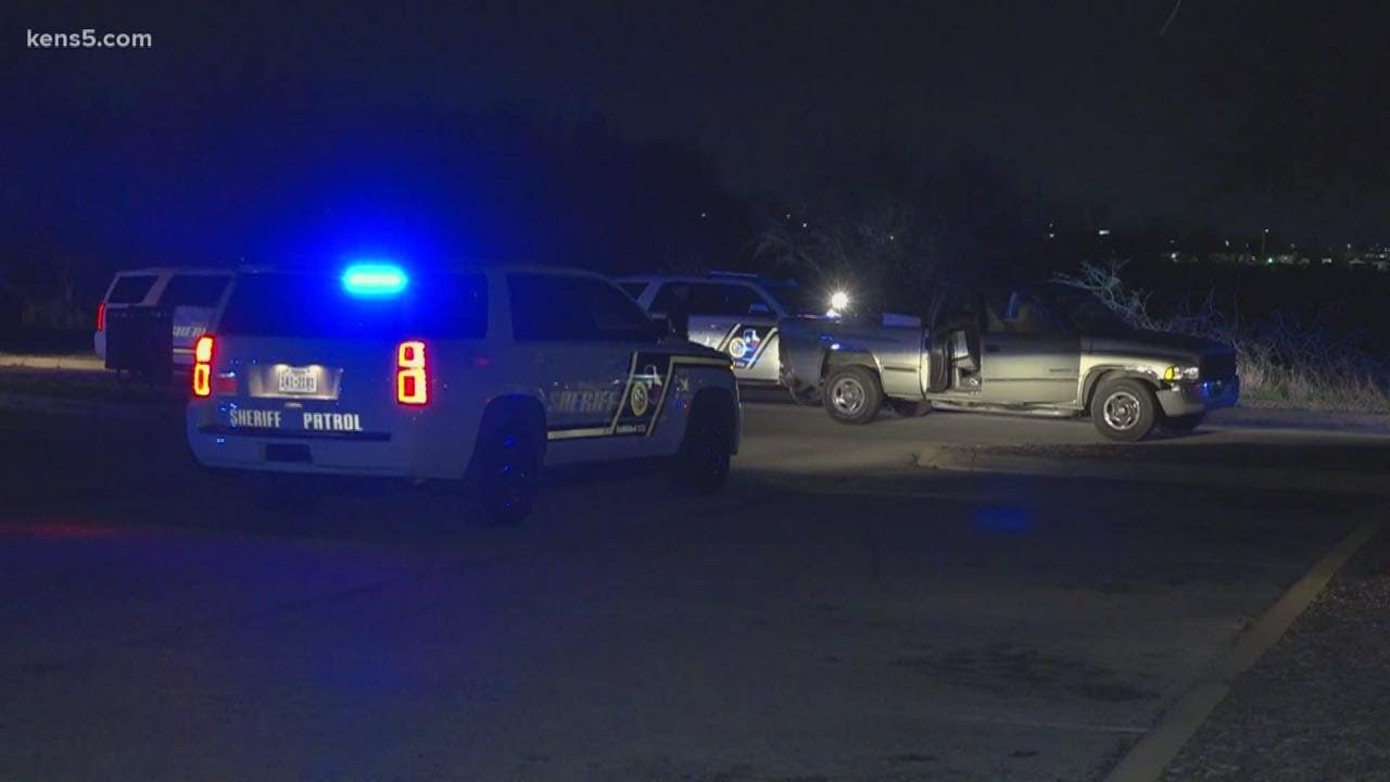 Driver leads deputies on high-speed chase through south San Antonio ...