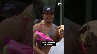 Jeremy Sochan carries Larry O'Brien Trophy into Knicks parade