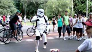 Star Wars Day - Um Stormtrooper No Parque