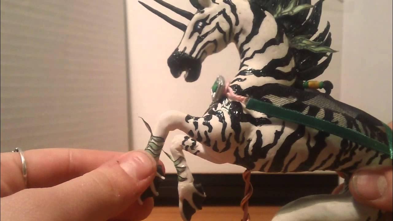 Игрушечные лошади ( новый конь Кона) - YouTube