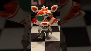 ABRIENDO EL CALENDARIO DE ADVIENTO OFICIAL DE FNAF - DÍA 3 - GREEN CANDY CANE FOXY