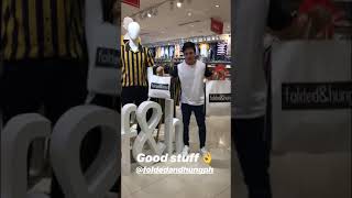 Jak Roberto For Folded Hung