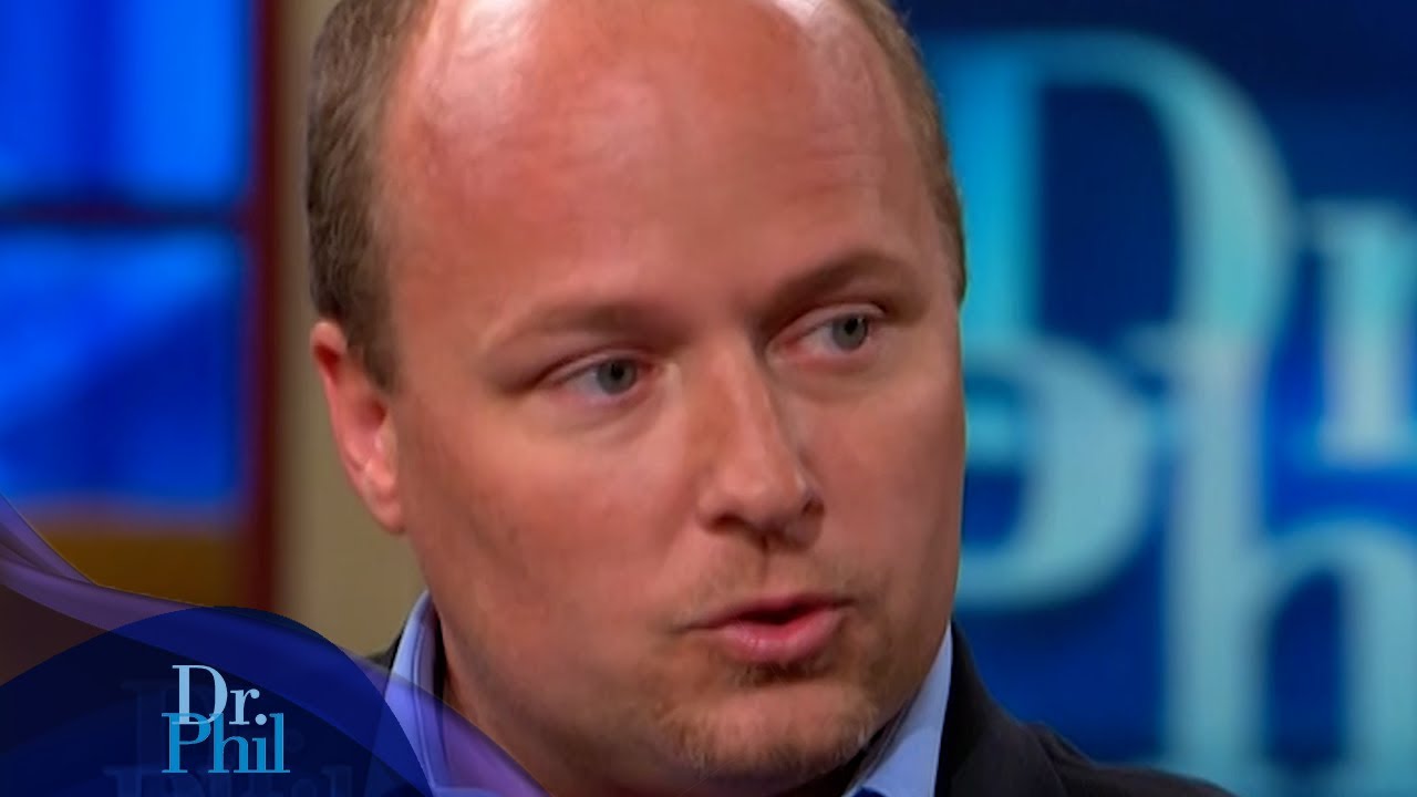 Муж отрицает обвинения жены в измене