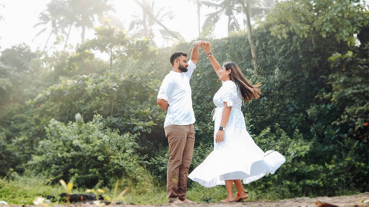 Sai & Chinmayi Pre-Wedding Tearser video 1 Bade acche Late hai song