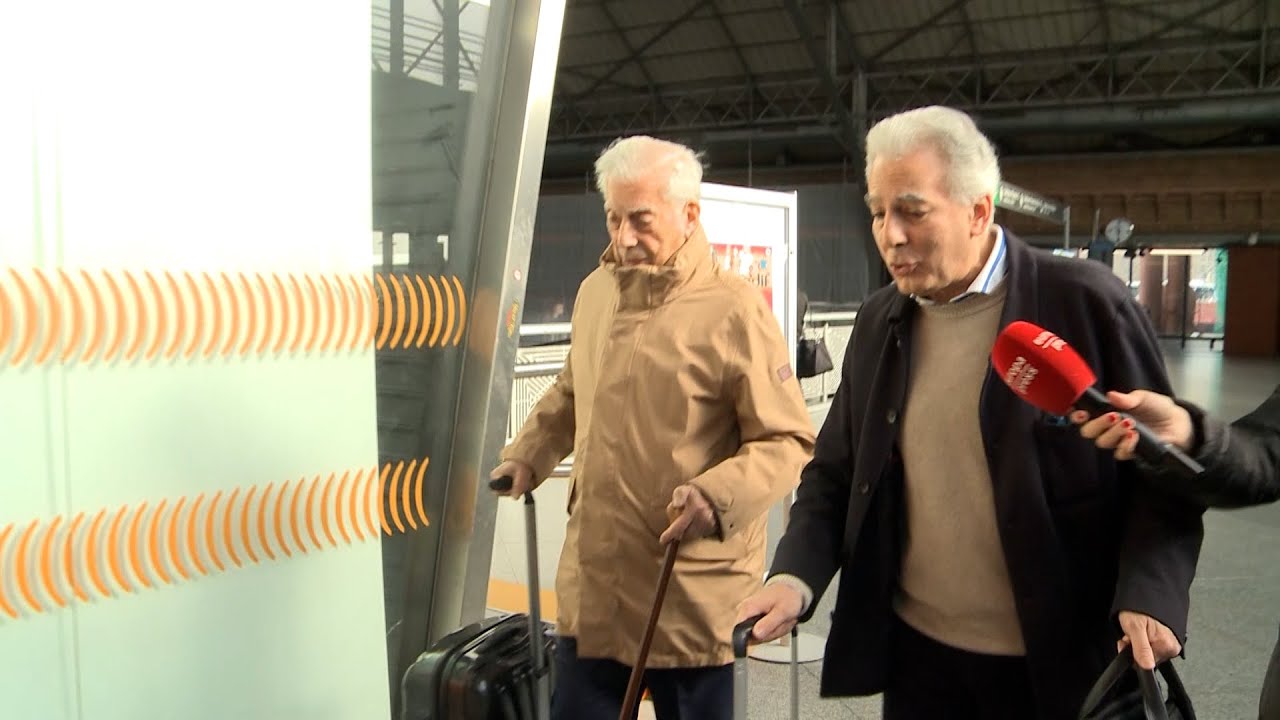 Álvaro Vargas Llosa, nuevo dardo a Isabel Preysler en presencia de su padre