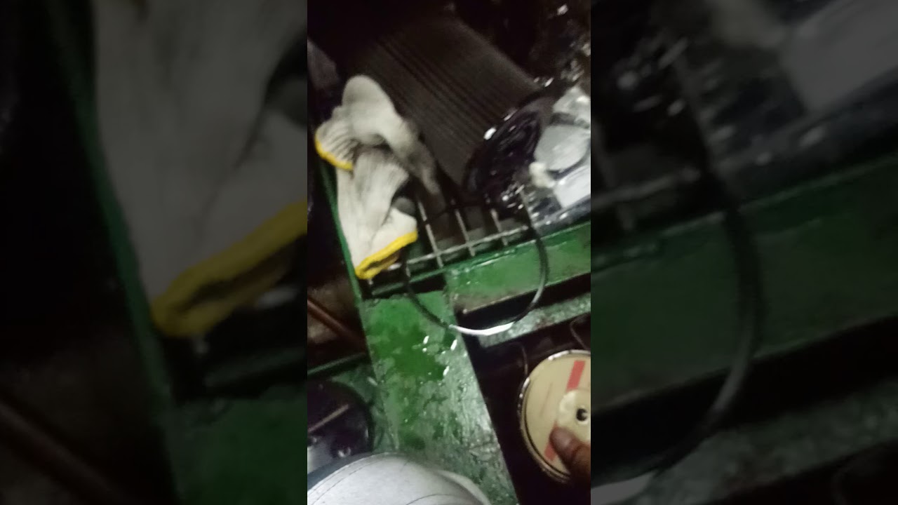 Ganti racoor filter dan fuel filter main engine dan generator engine(4)