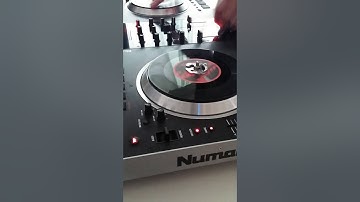Numark NS7 Scratch Practice