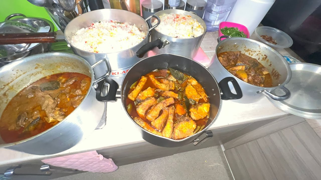 Bengali Roast Chicken Pilau Rice Rohu Maas & Uri Delicious Food