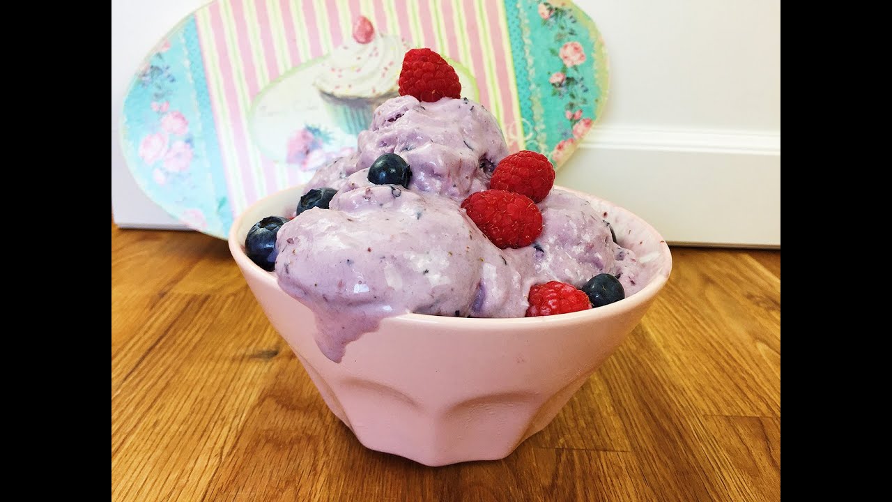 Selbstgemachtes Beeren Eis ohne Eismaschine / Beereneis / Erdbeereis ...