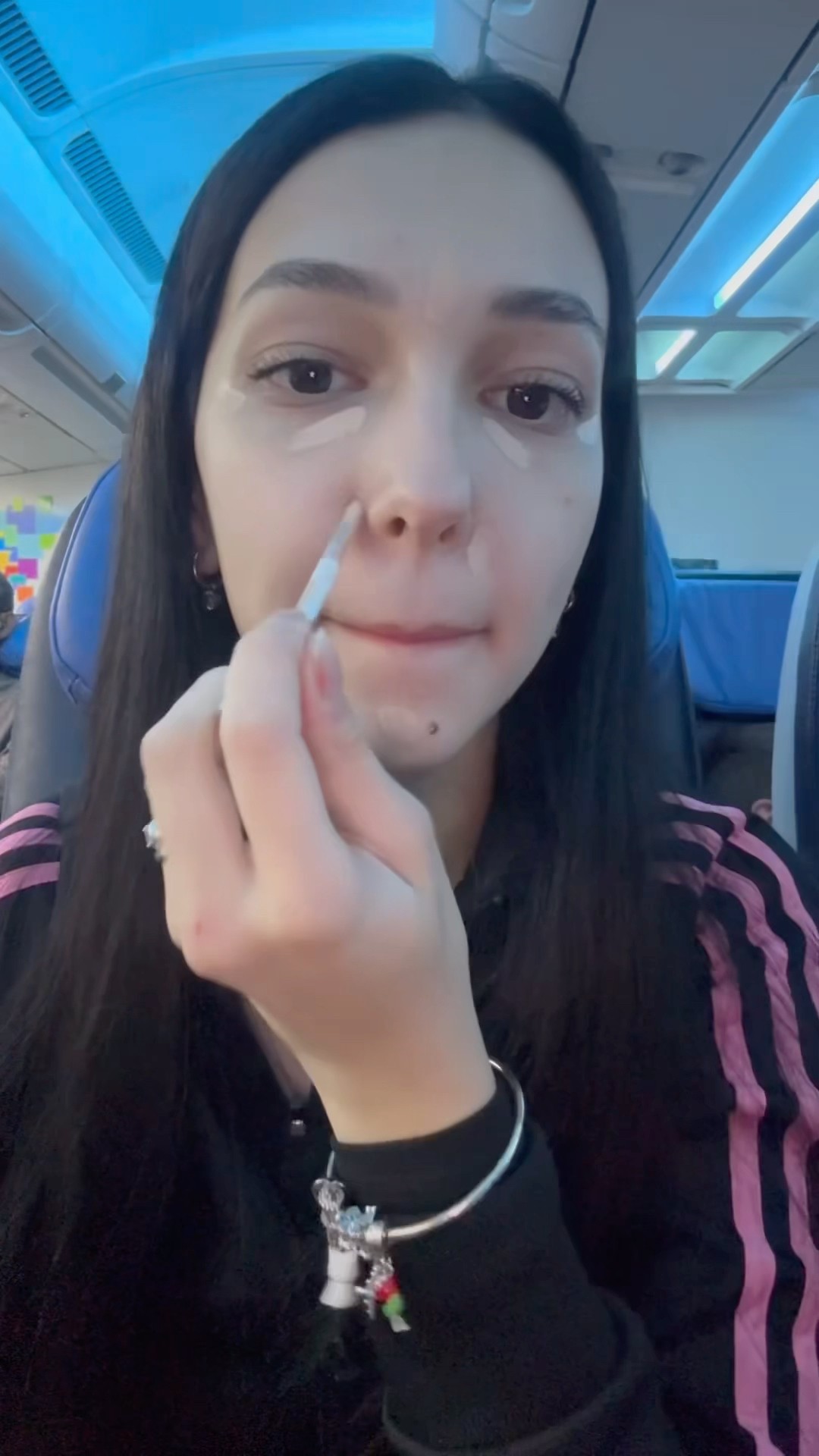 Me maquiei no avião, será que deu certo ? #shorts