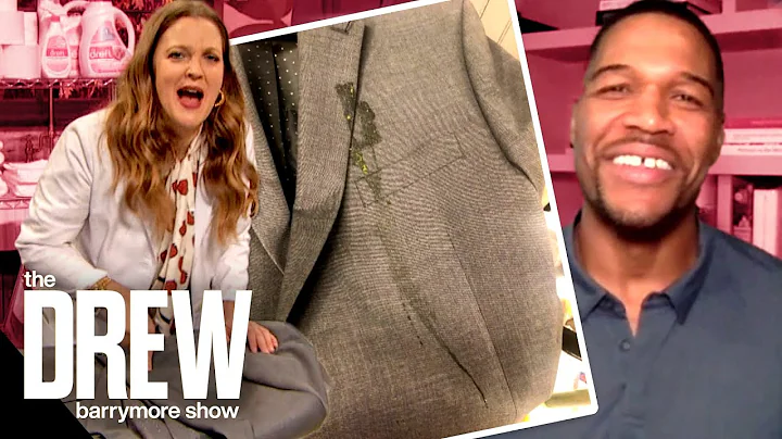 Drew Excitedly Helps Michael Strahan Get a Stain O...