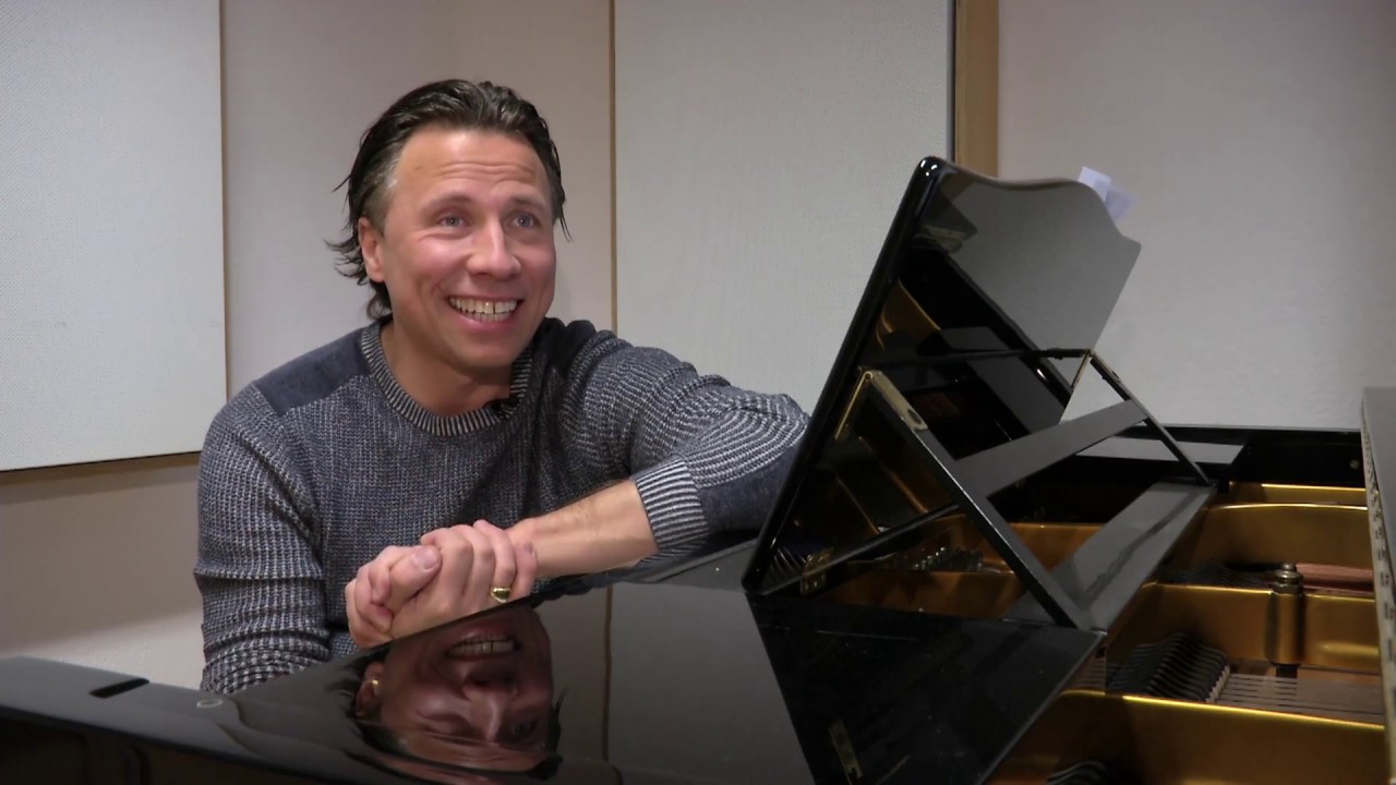 Kristjan Järvi im Interview & Konzert: "There will be Blood" (Jonny Greenwood)