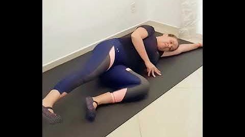 Vídeo 17 - Flexão de quadril com flexão de joelhos unilateral em decúbito lateral
