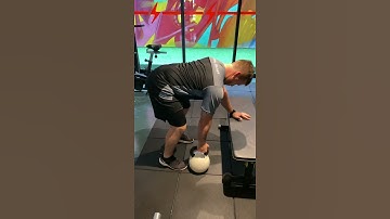 Remada Unilateral com kettlebell Apoiado