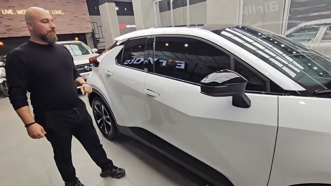 0 km Toyota C-HR Stek Boya Koruma Filmi LLumar  Cam Filmi Otomatik Bagaj Uygulaması
