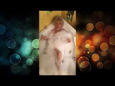 Porno Nijnyaya Tura Haqiqiy qogirchoq bilan jinsiy aloqa