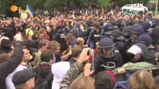 Protest gegen Bahnhofsprojekt "Stuttgart 21" eskaliert (30.09.2010)