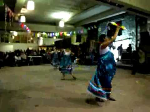 Carnavalito danse traditionnelle bolivienne au Car...