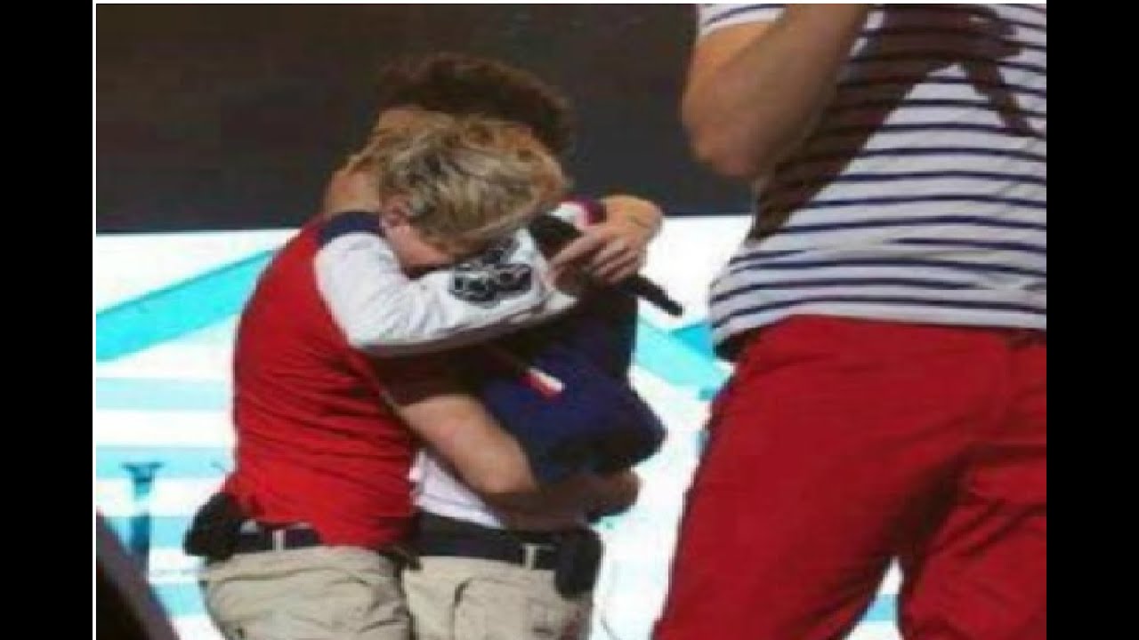 Niall Horan Crying On Stage