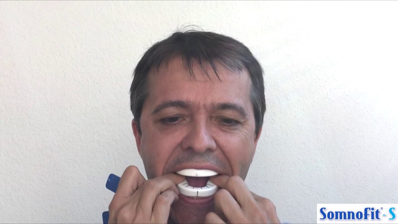 Somnofit S Anti-Snoring and Sleep Apnea Reusable Device      MultiDoctorShop.com