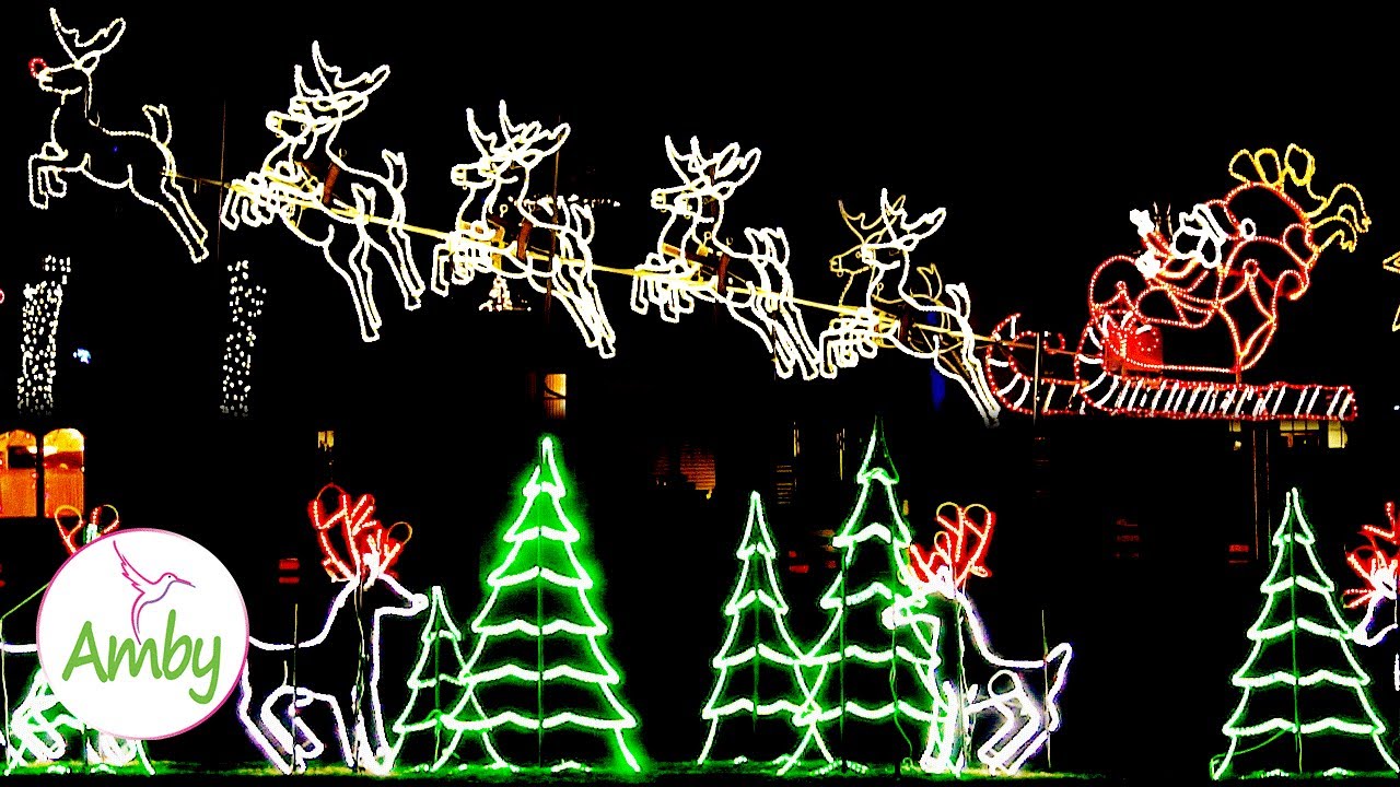 Instrumental Christmas Music 🎄 Amazing Christmas Lights Display