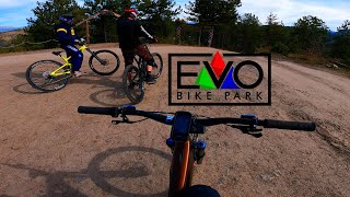 Le Bullit à l'EVO Bike Park avec les potes