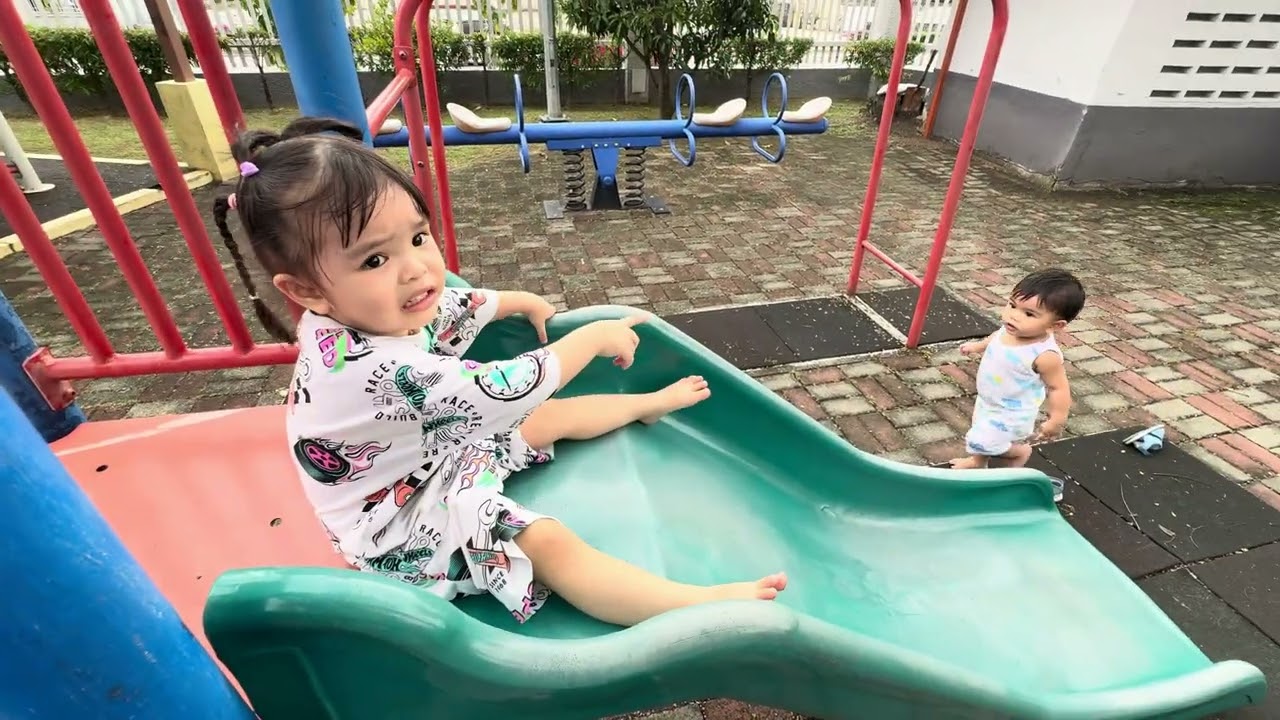 26 Februari 2026 : Eva dan Eli Bermain Di Taska