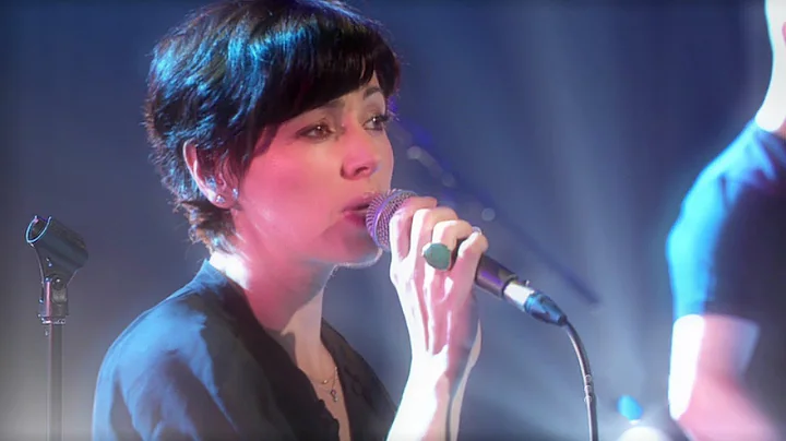 Tina Arena - Wouldn't It Be Good (Live)