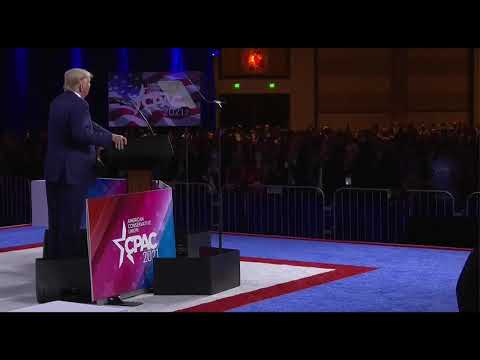 Crowd chants USA at Trump's CPAC