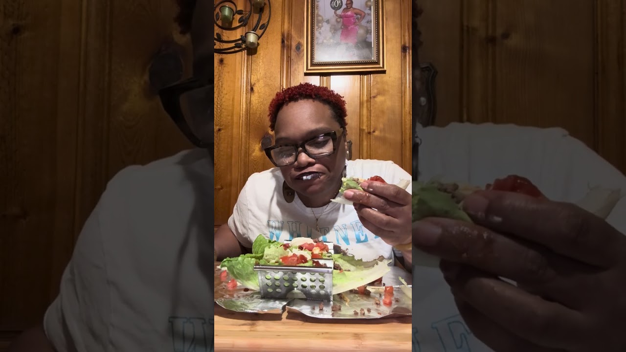 Low-carb taco lettuce, boats