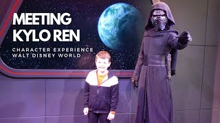 Meeting Kylo Ren at Star Wars Launch Bay in Disney's Hollywood Studios Walt Disney World screenshot 4
