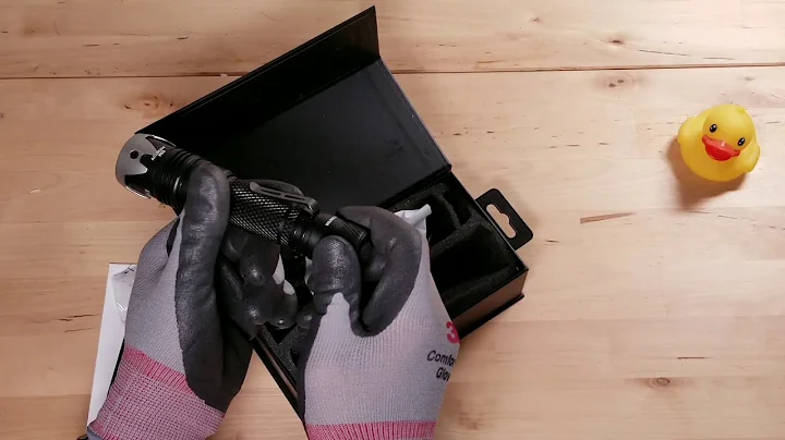 ACEBeam W10 LEP 250lm 1km Flashlight Torch hkequipment Unboxing