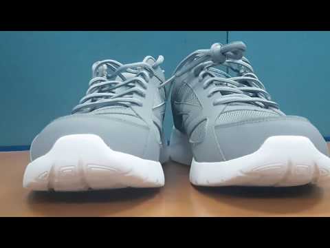 sepatu sport skechers