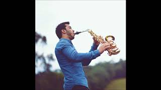 Grande é o Senhor Saxofonista Lucas Mota