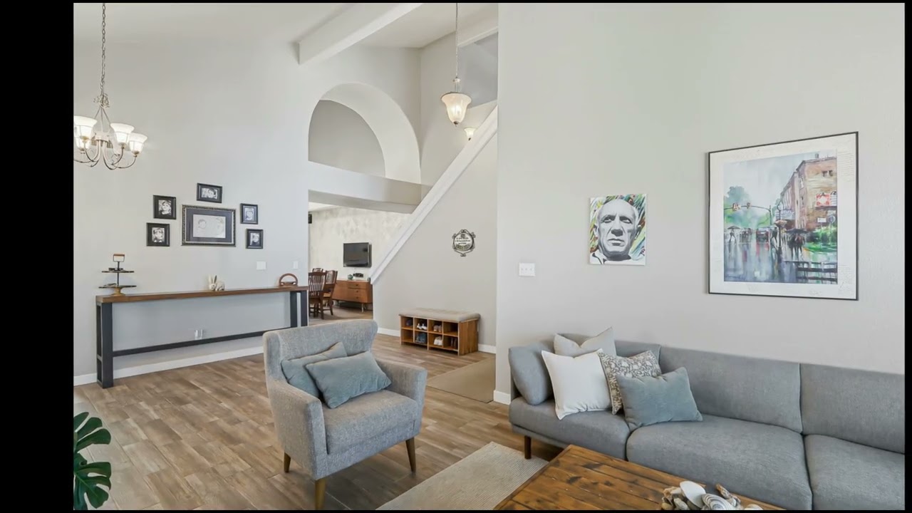 852 Via Descanso, 79912