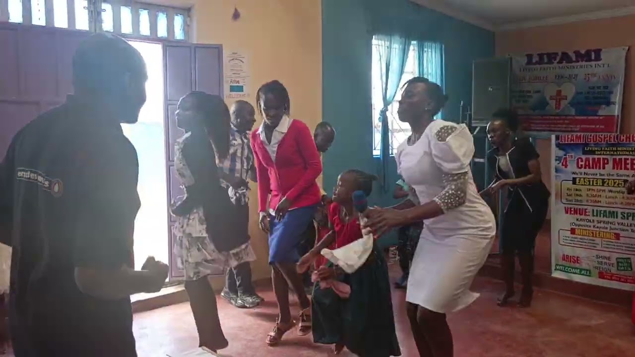 LIFAMI PRAISE: Sibuor koro kalo