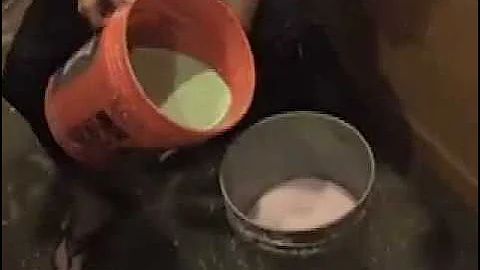 Theatrical Effect using Non-Newtonian Fluid (Oobleck in a bucket with dry ice)